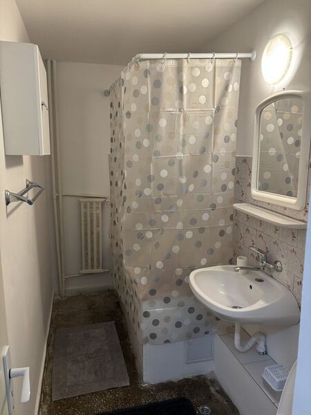 Vitan, garsoniera moderna si confortabila la Mall Vitan, renovata,